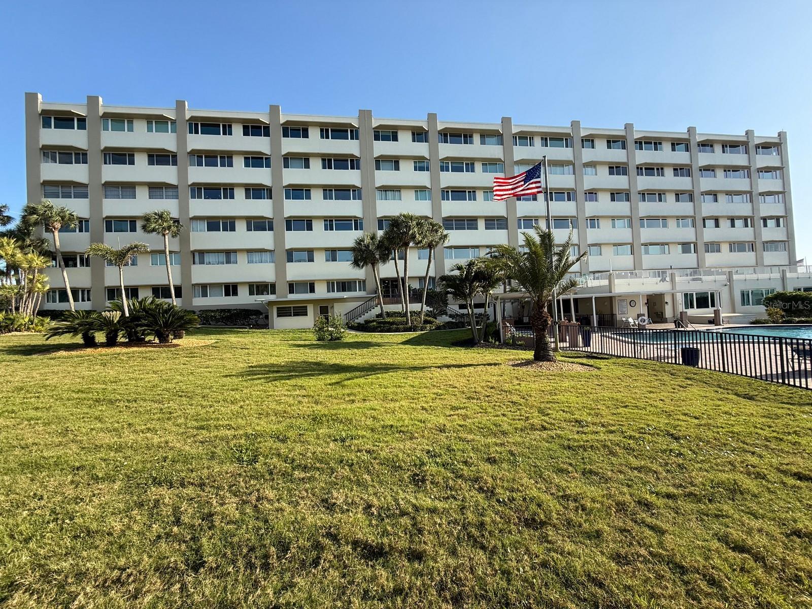 100 BLUFF VIEW DR #311A, BELLEAIR BLUFFS, FL, 33770