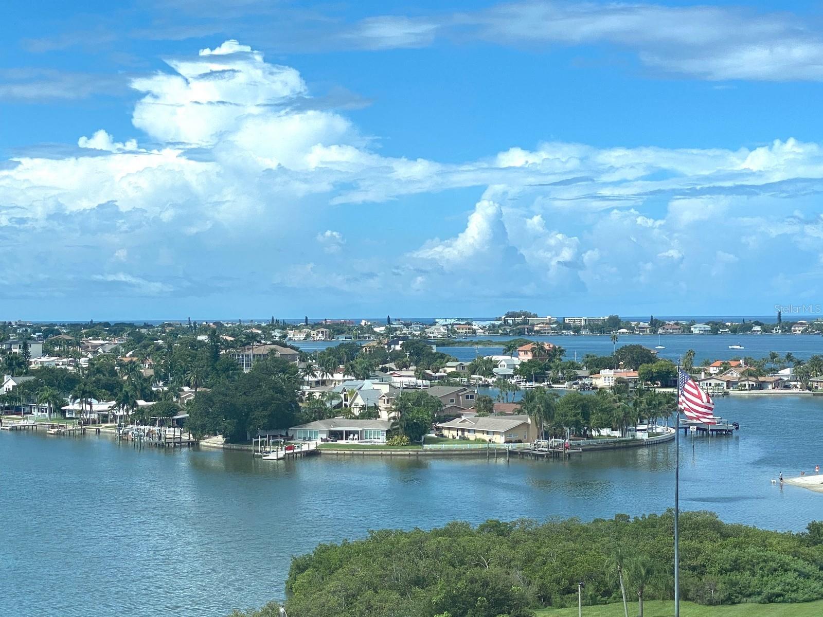 100 BLUFF VIEW DR #311A, BELLEAIR BLUFFS, FL, 33770