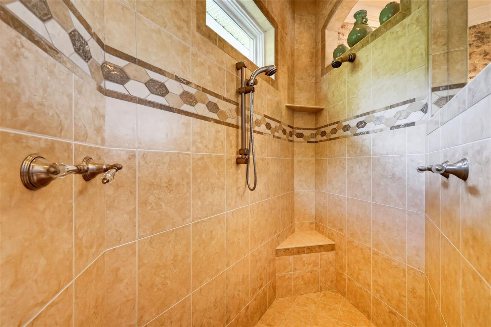 1000 JULIETTE BLVD, MOUNT DORA, FL, 32757