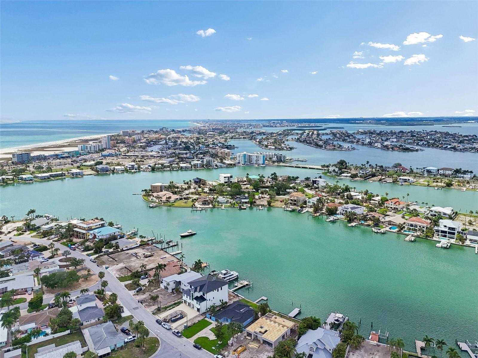 10238 TARPON DR, TREASURE ISLAND, FL, 33706