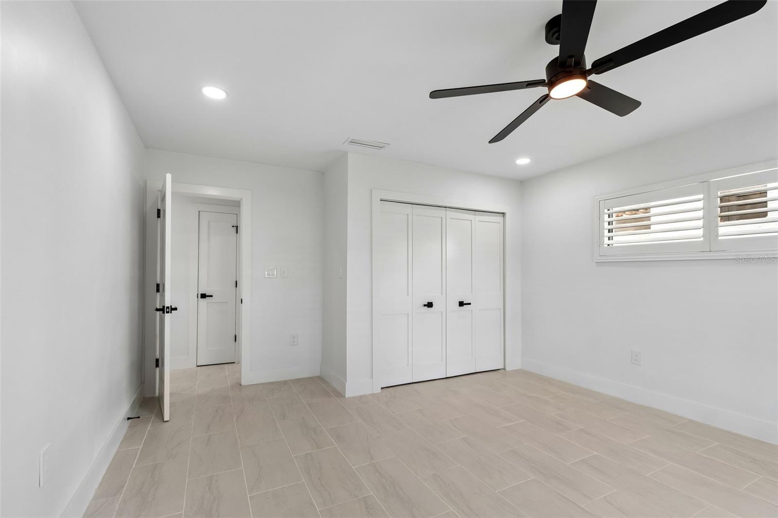 10238 TARPON DR, TREASURE ISLAND, FL, 33706