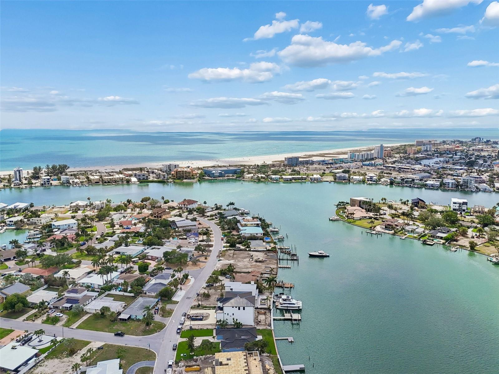 10238 TARPON DR, TREASURE ISLAND, FL, 33706