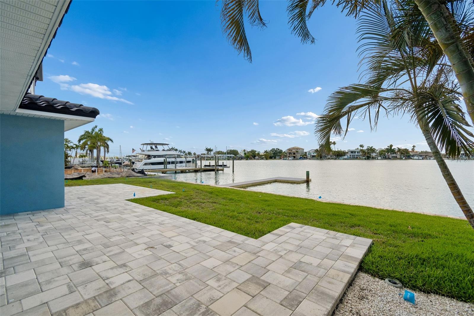 10238 TARPON DR, TREASURE ISLAND, FL, 33706