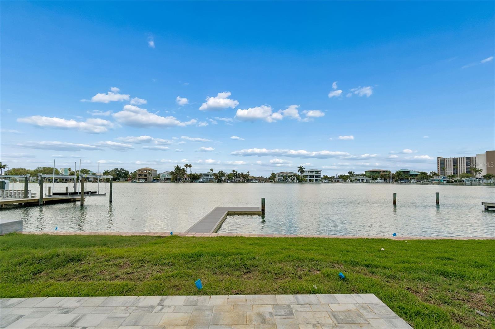 10238 TARPON DR, TREASURE ISLAND, FL, 33706
