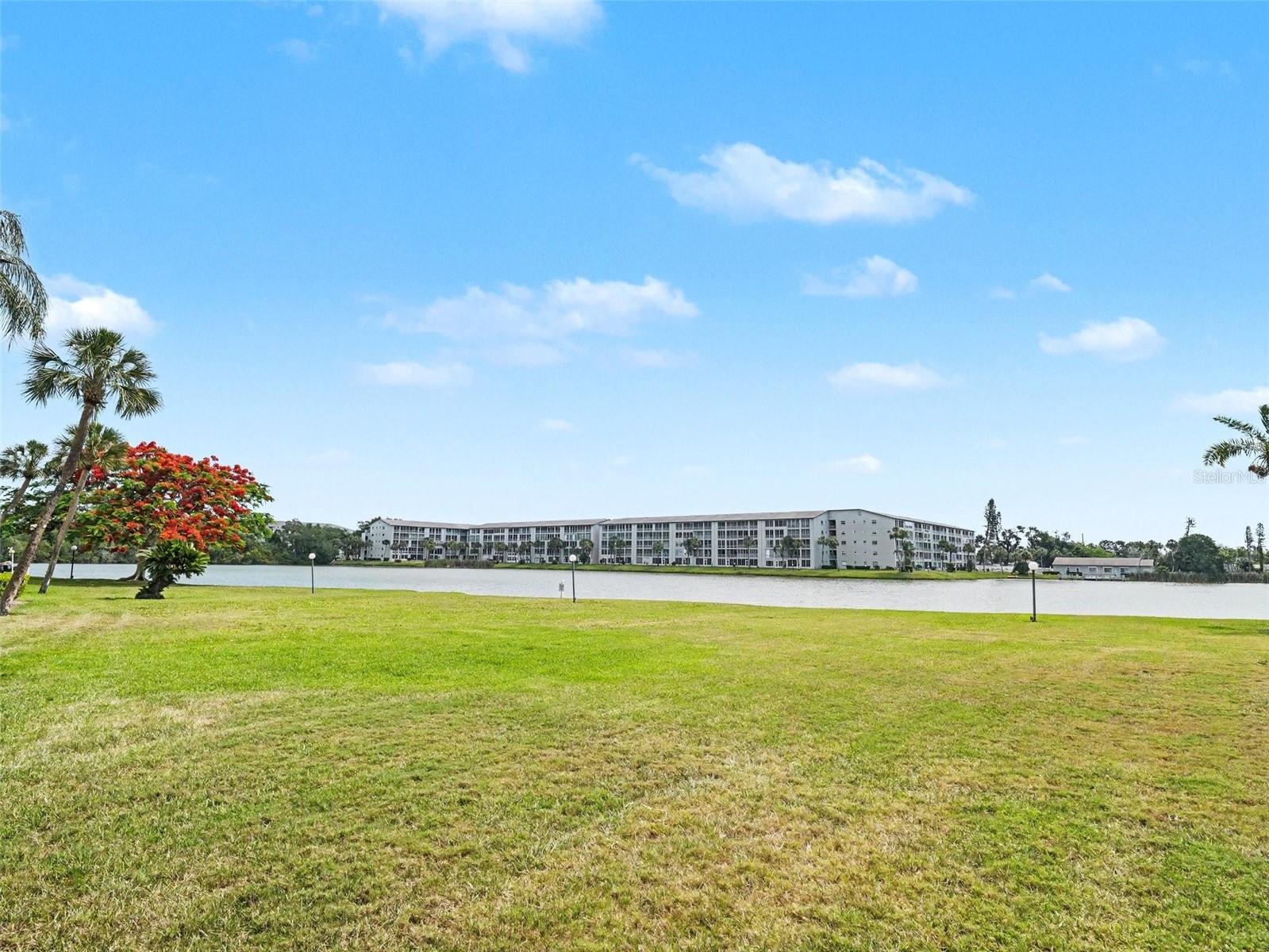 3801 LAKE BAYSHORE DR #H413, BRADENTON, FL, 34205