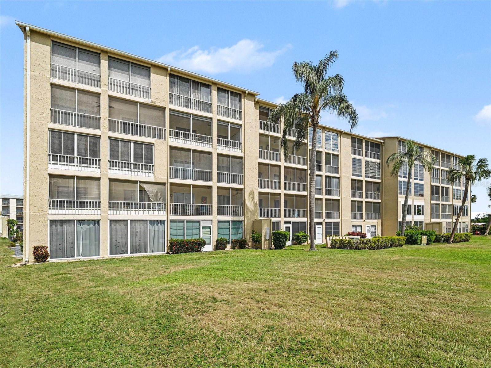 3801 LAKE BAYSHORE DR #H413, BRADENTON, FL, 34205
