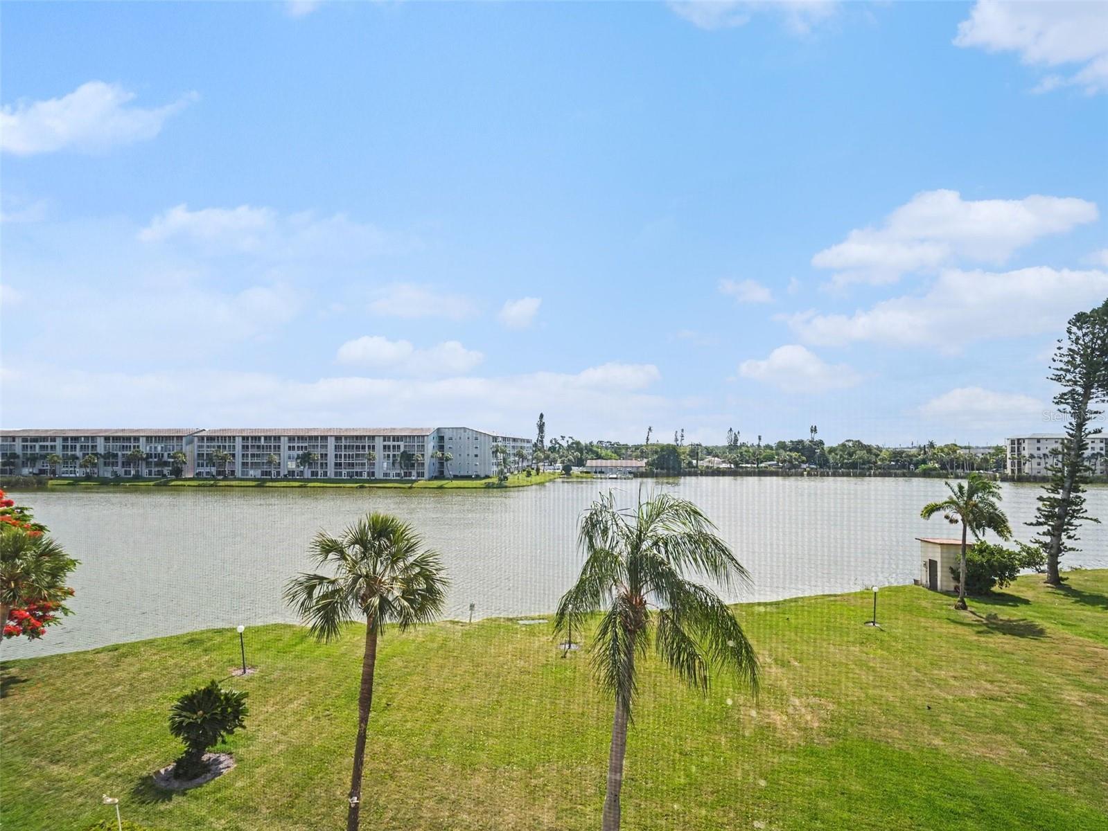 3801 LAKE BAYSHORE DR #H413, BRADENTON, FL, 34205