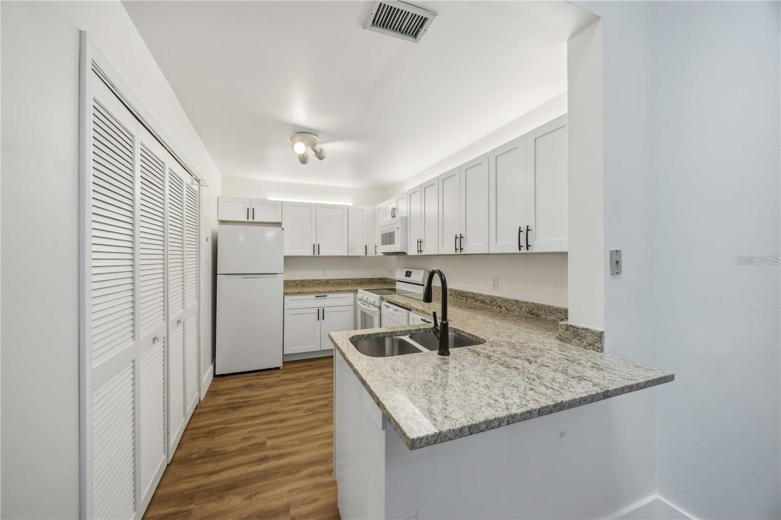 3300 LOVELAND BLVD #2501, PUNTA GORDA, FL, 33980