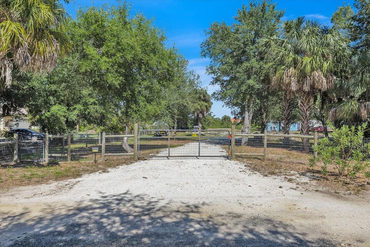 9176 GROVE BLVD, PUNTA GORDA, FL, 33982