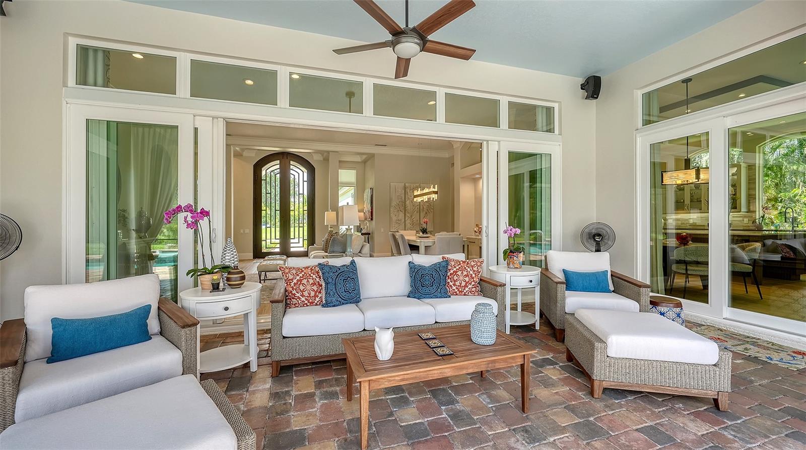 10010 CLUBHOUSE DR, LAKEWOOD RANCH, FL, 34202