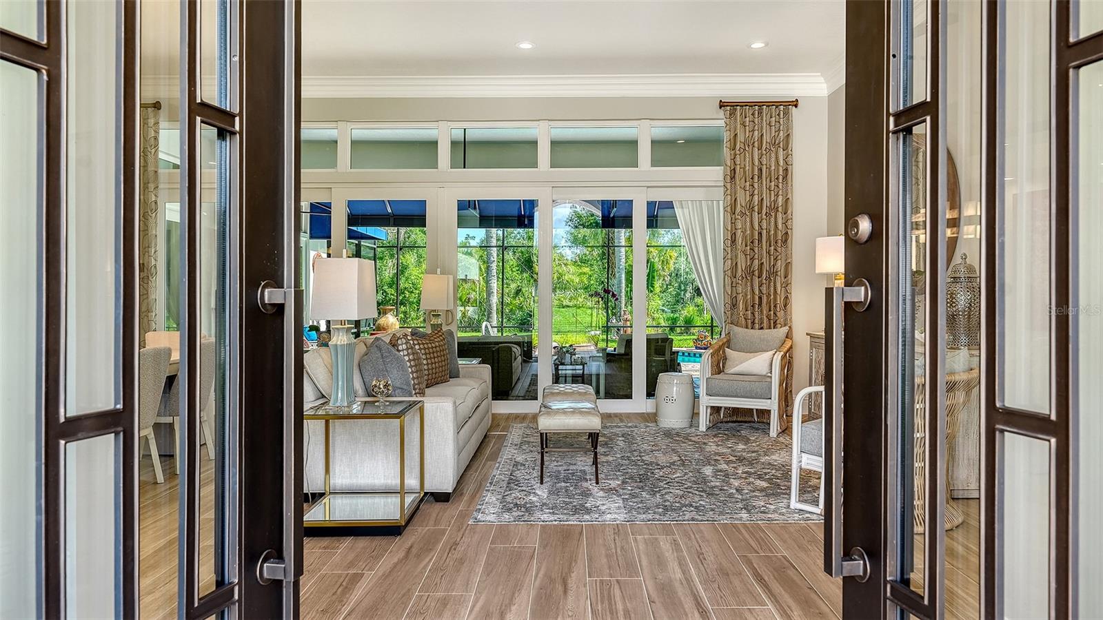 10010 CLUBHOUSE DR, LAKEWOOD RANCH, FL, 34202