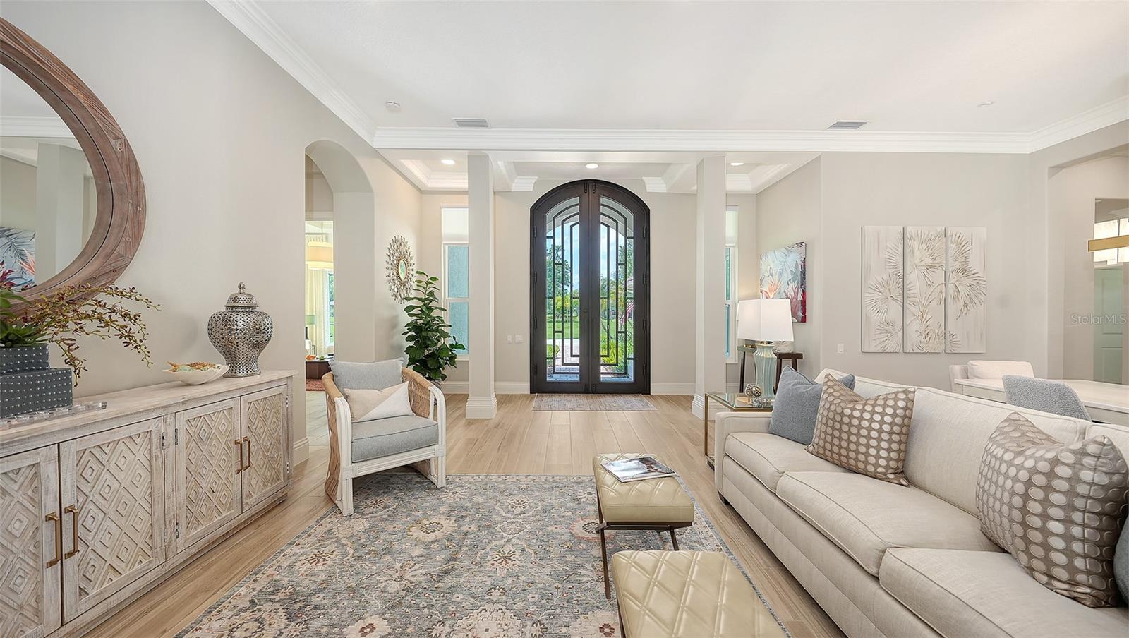 10010 CLUBHOUSE DR, LAKEWOOD RANCH, FL, 34202