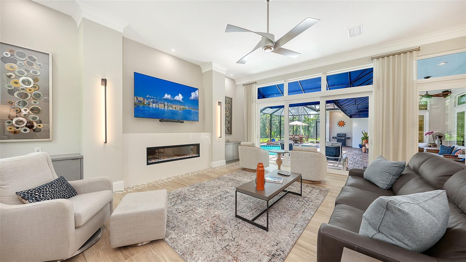 10010 CLUBHOUSE DR, LAKEWOOD RANCH, FL, 34202