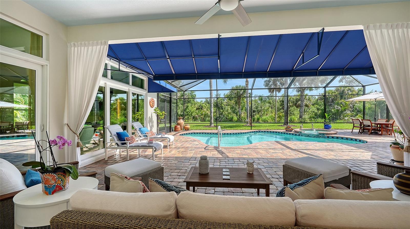 10010 CLUBHOUSE DR, LAKEWOOD RANCH, FL, 34202