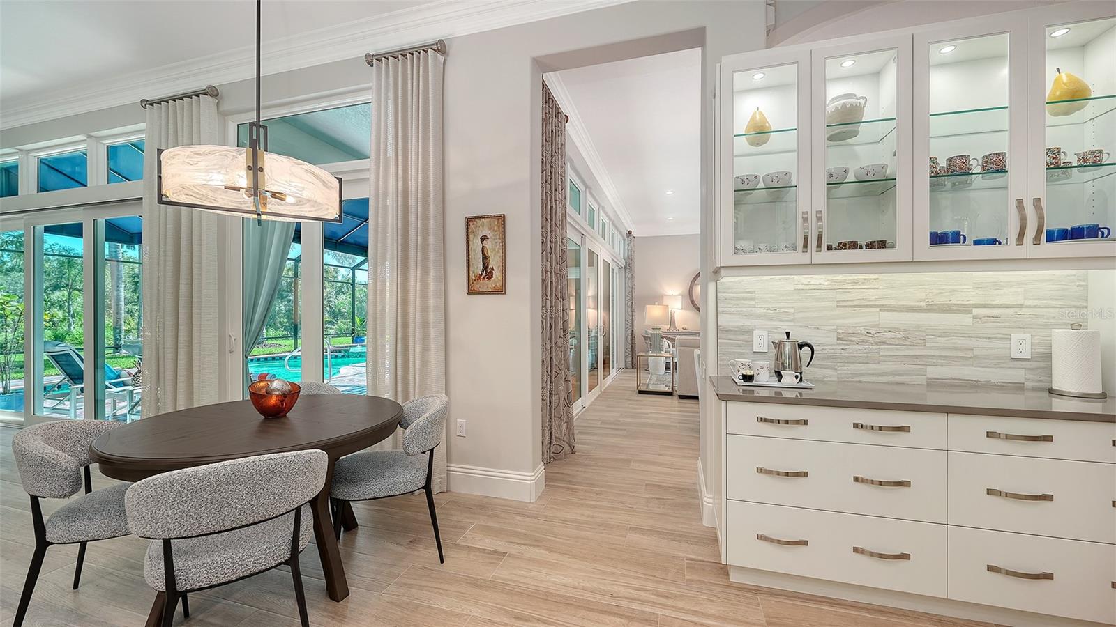 10010 CLUBHOUSE DR, LAKEWOOD RANCH, FL, 34202