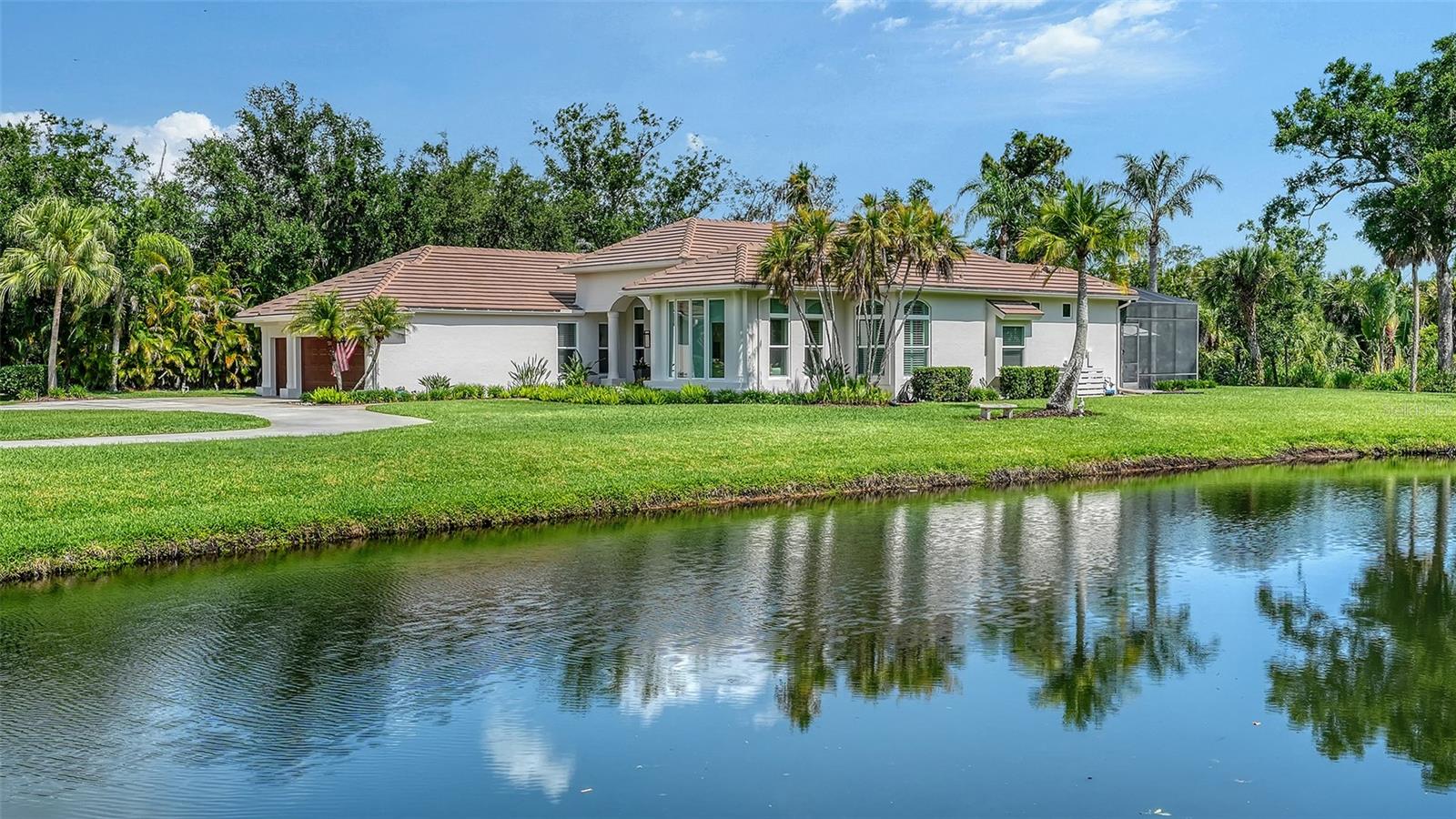 10010 CLUBHOUSE DR, LAKEWOOD RANCH, FL, 34202