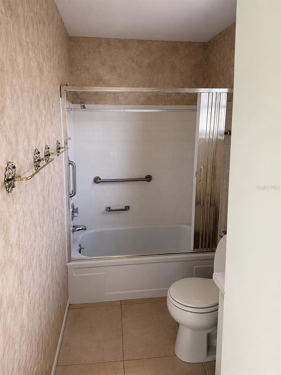 39 STRATHMORE BLVD, SARASOTA, FL, 34233