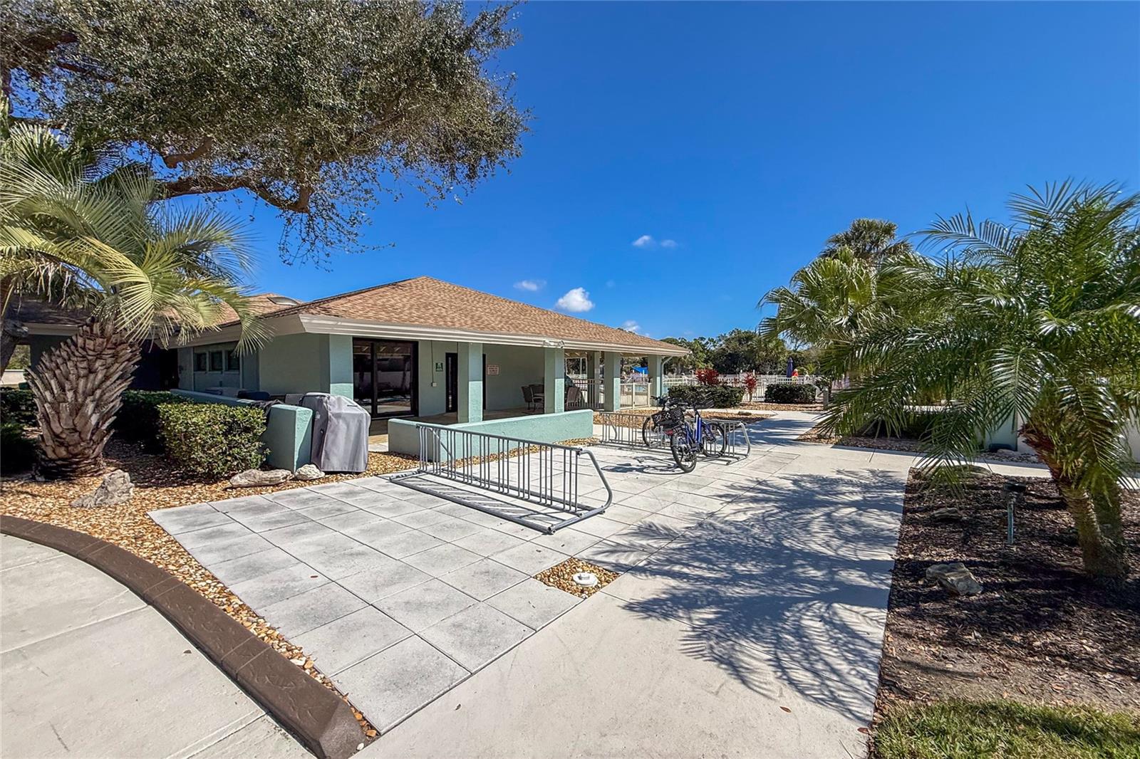 413 TOMOKA DR, ENGLEWOOD, FL, 34223
