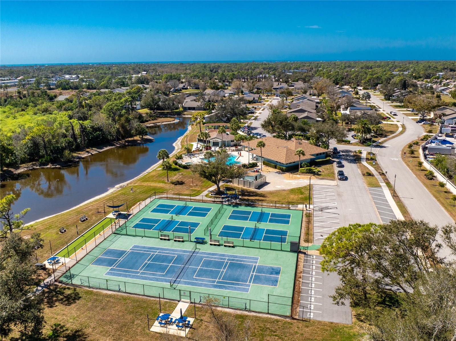 413 TOMOKA DR, ENGLEWOOD, FL, 34223