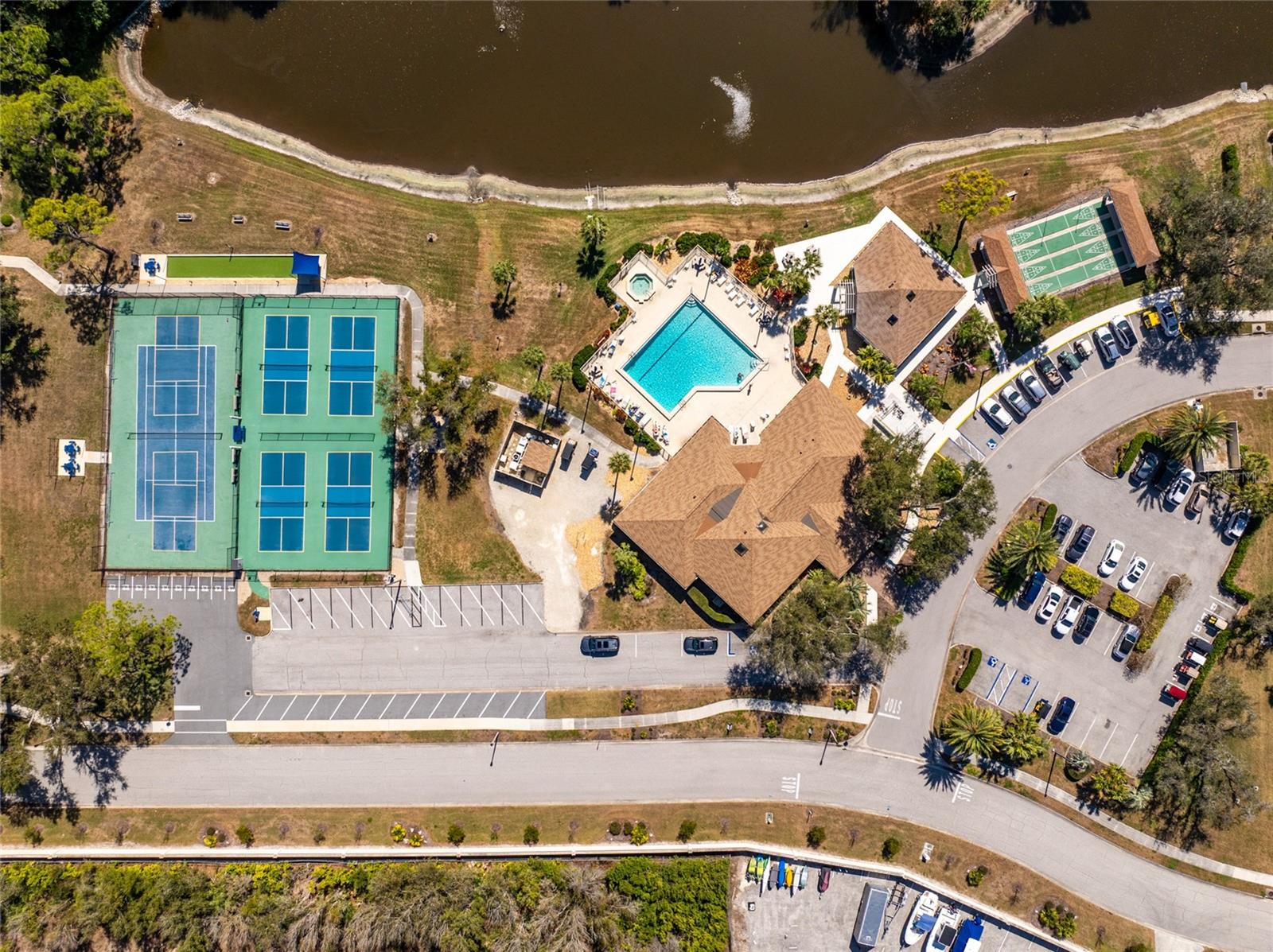 413 TOMOKA DR, ENGLEWOOD, FL, 34223