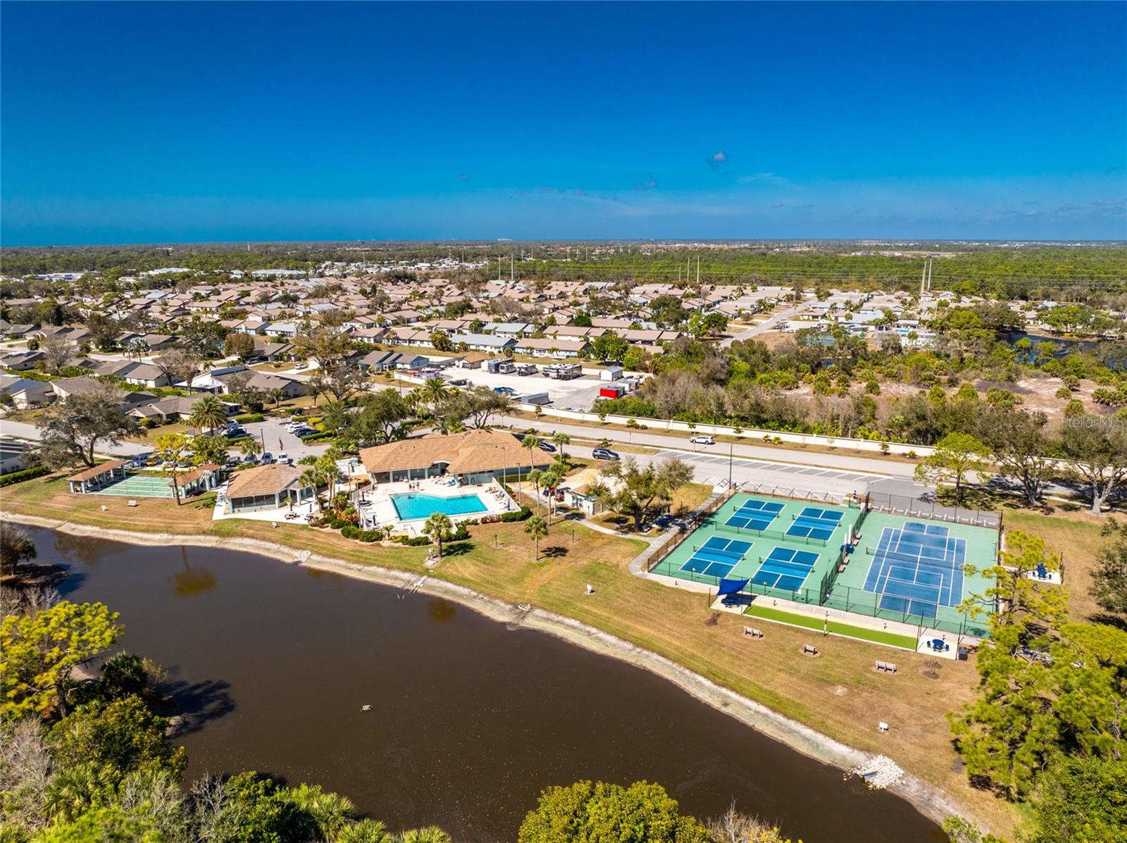 413 TOMOKA DR, ENGLEWOOD, FL, 34223