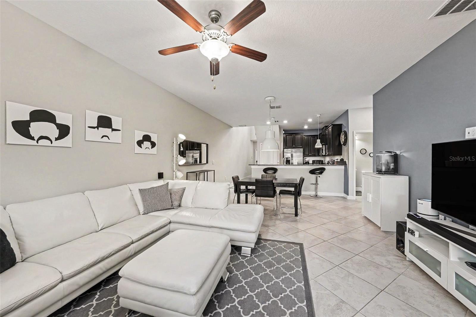 28504 TRANQUIL LAKE CIR, WESLEY CHAPEL, FL, 33543
