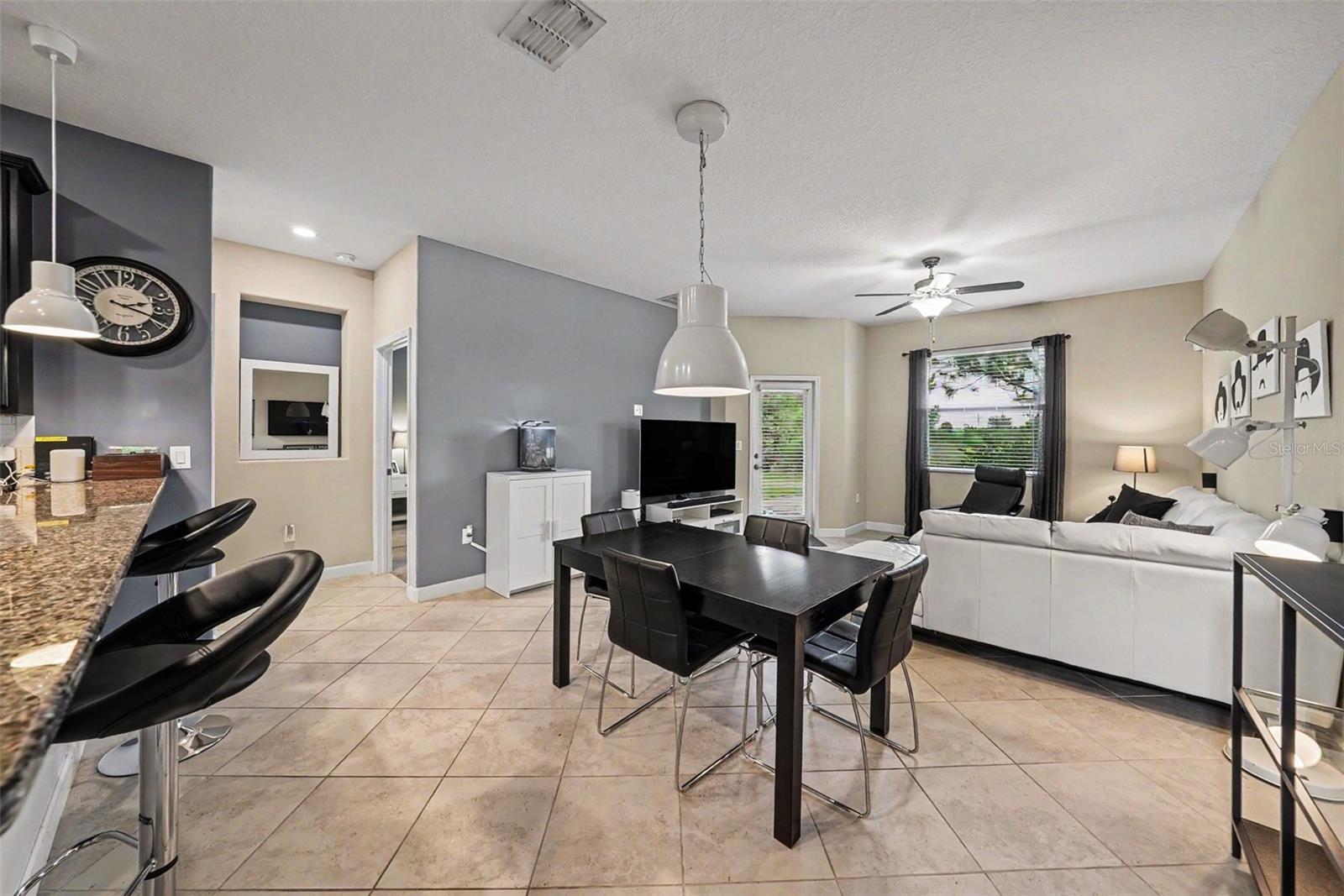 28504 TRANQUIL LAKE CIR, WESLEY CHAPEL, FL, 33543