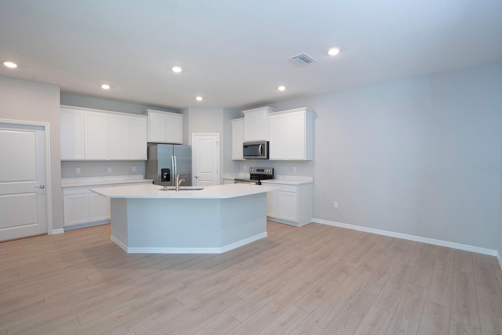4010 WESTWOOD FIELDS LOOP, PLANT CITY, FL, 33565