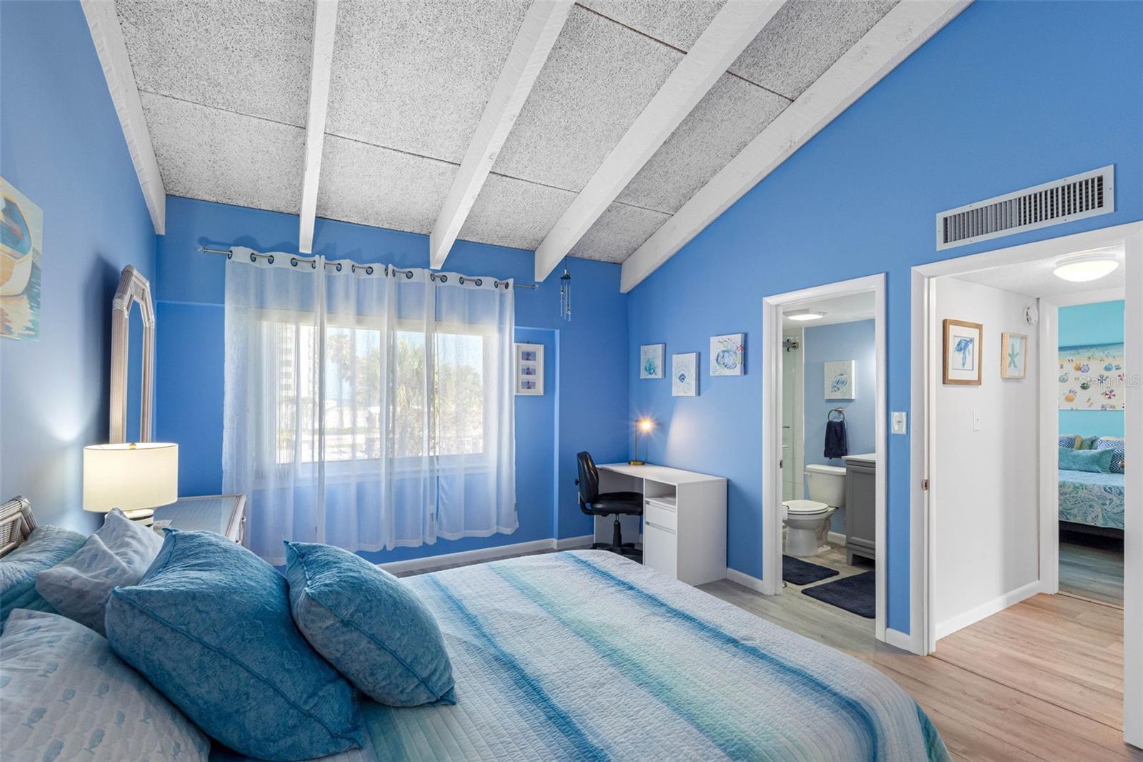1401 GULF BLVD #212, CLEARWATER BEACH, FL, 33767