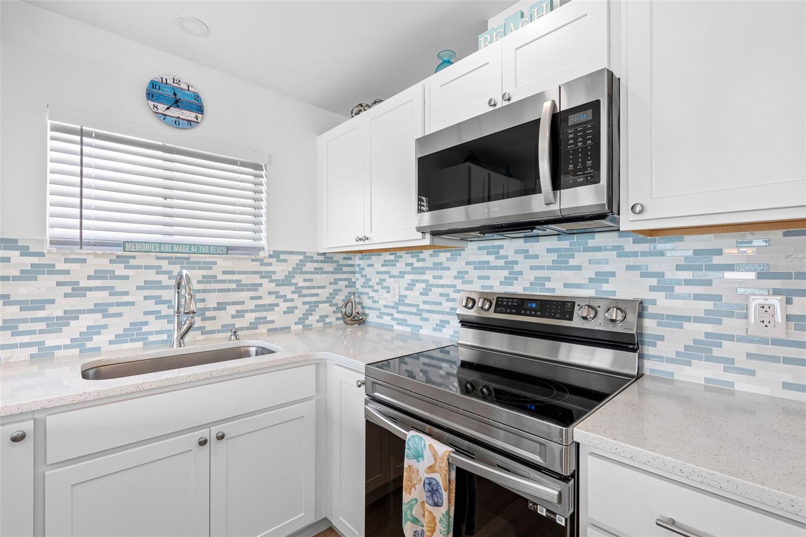 1401 GULF BLVD #212, CLEARWATER BEACH, FL, 33767