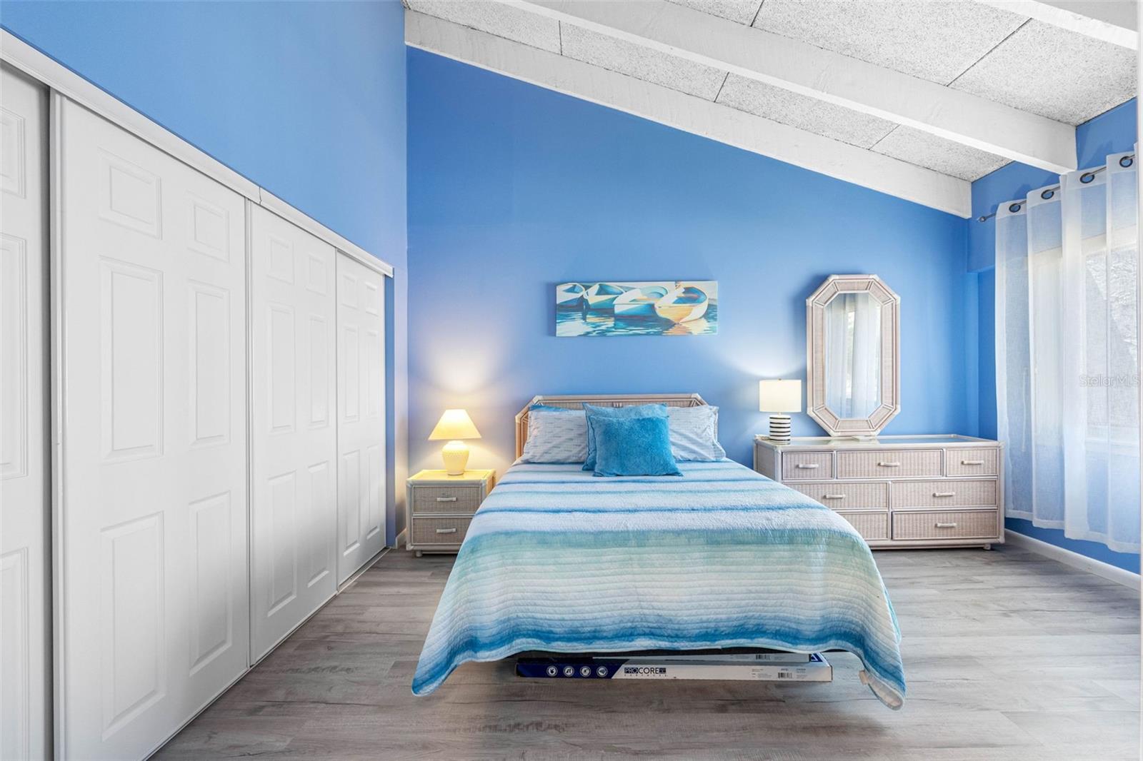 1401 GULF BLVD #212, CLEARWATER BEACH, FL, 33767