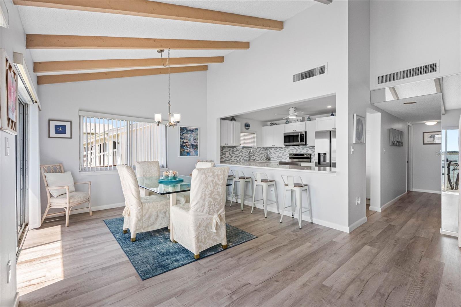 1401 GULF BLVD #212, CLEARWATER BEACH, FL, 33767