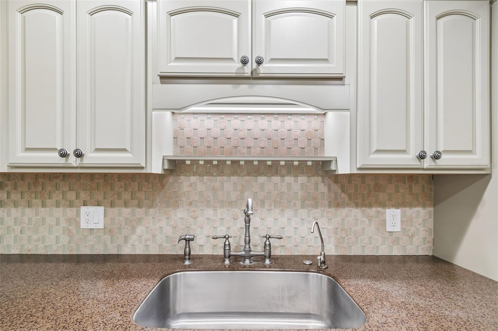 7823 RADCLIFFE CIR, PORT RICHEY, FL, 34668