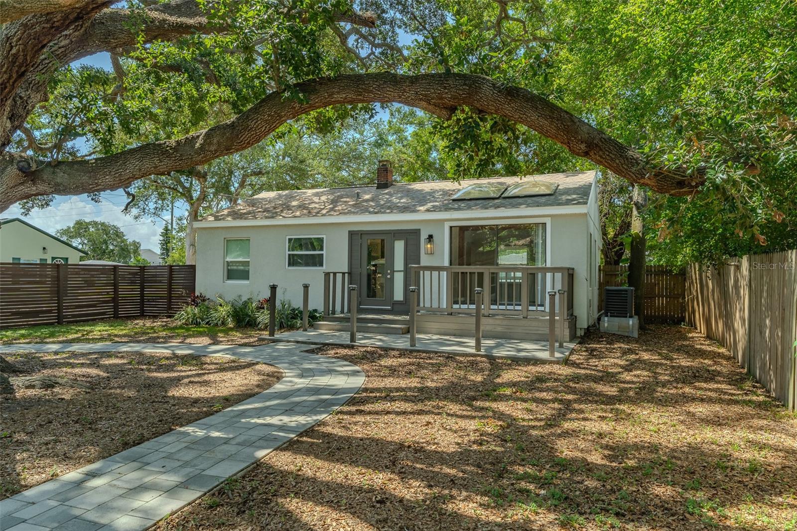 721 38TH AVE N, ST PETERSBURG, FL, 33704