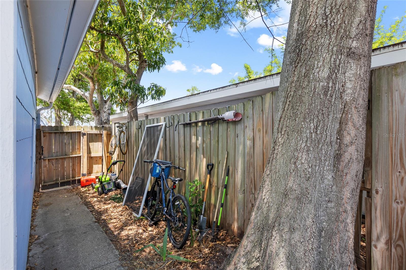 466 36TH AVE N, ST PETERSBURG, FL, 33704