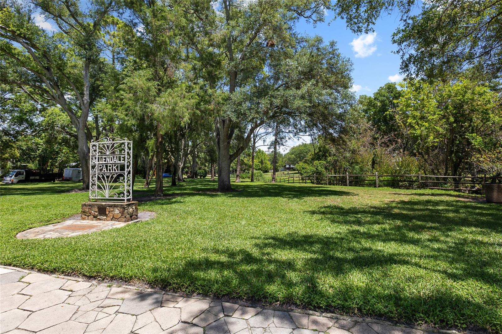 466 36TH AVE N, ST PETERSBURG, FL, 33704