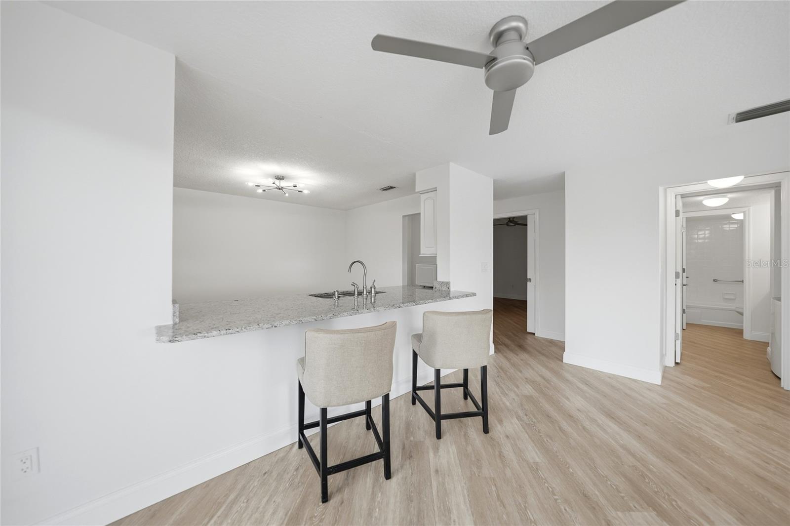 1477 PARK BEACH CIR #13, PUNTA GORDA, FL, 33950