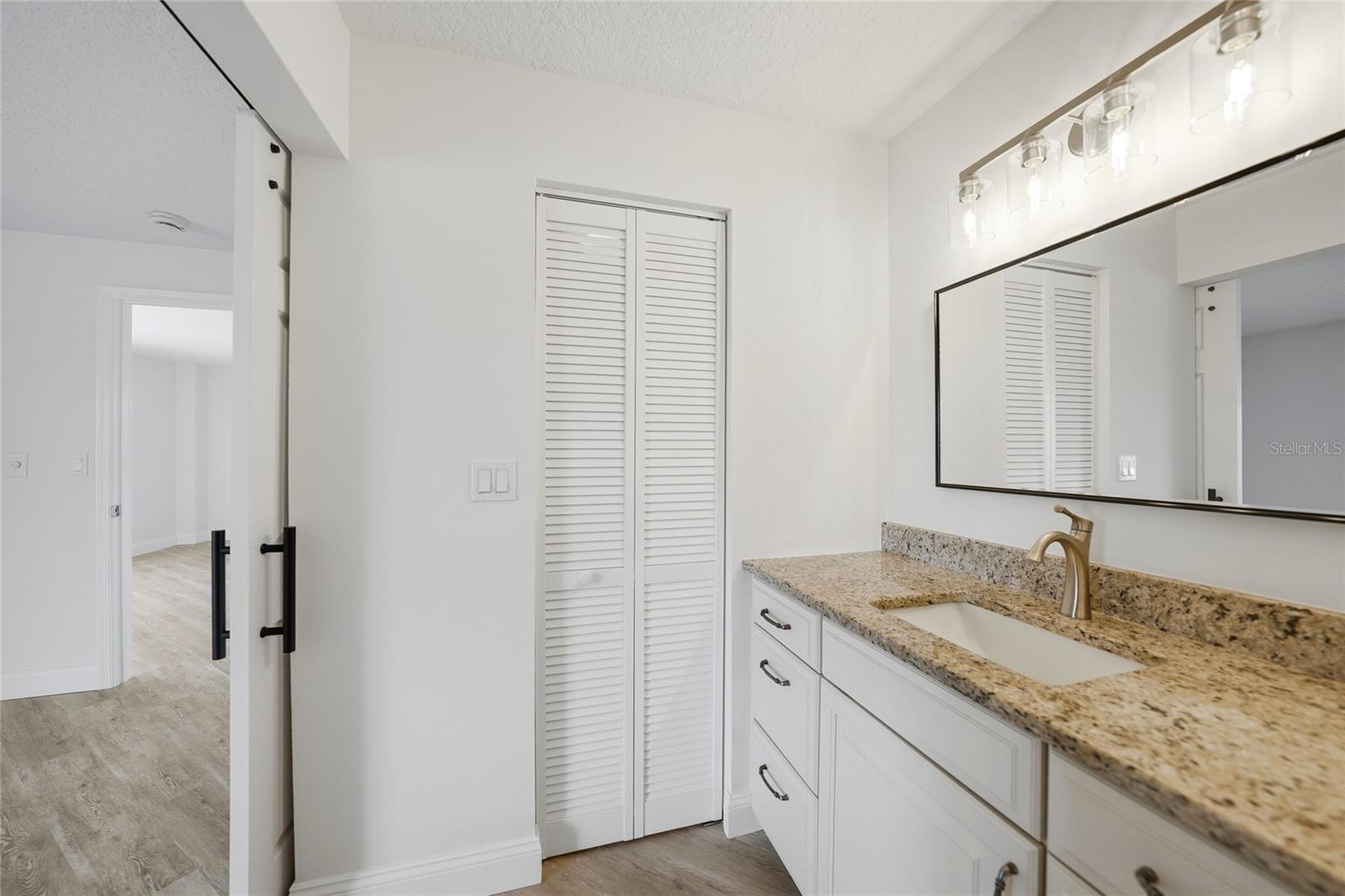 1477 PARK BEACH CIR #13, PUNTA GORDA, FL, 33950