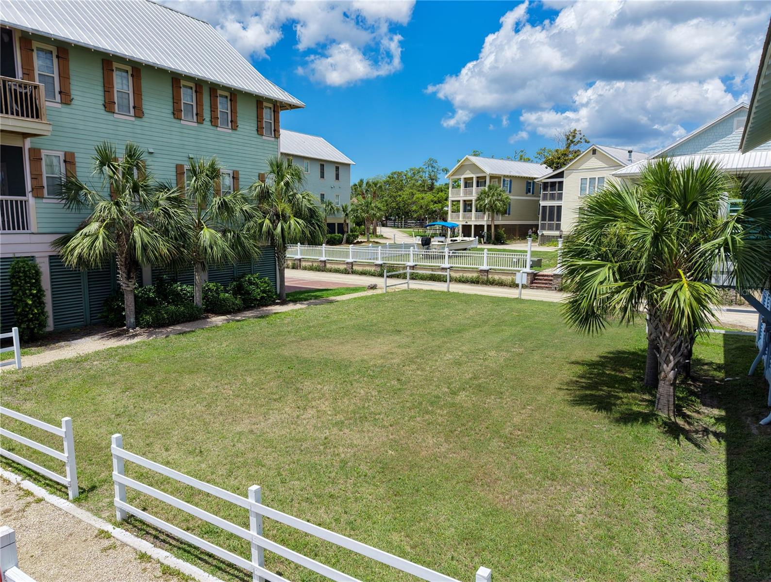 140 RYLAND CIR, STEINHATCHEE, FL, 32359