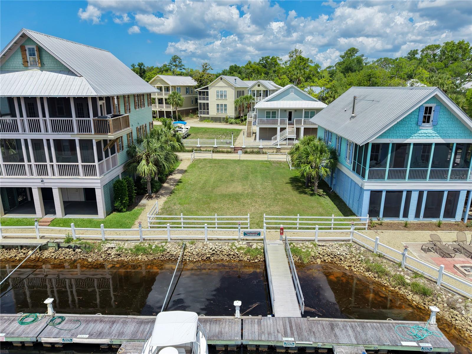 140 RYLAND CIR, STEINHATCHEE, FL, 32359
