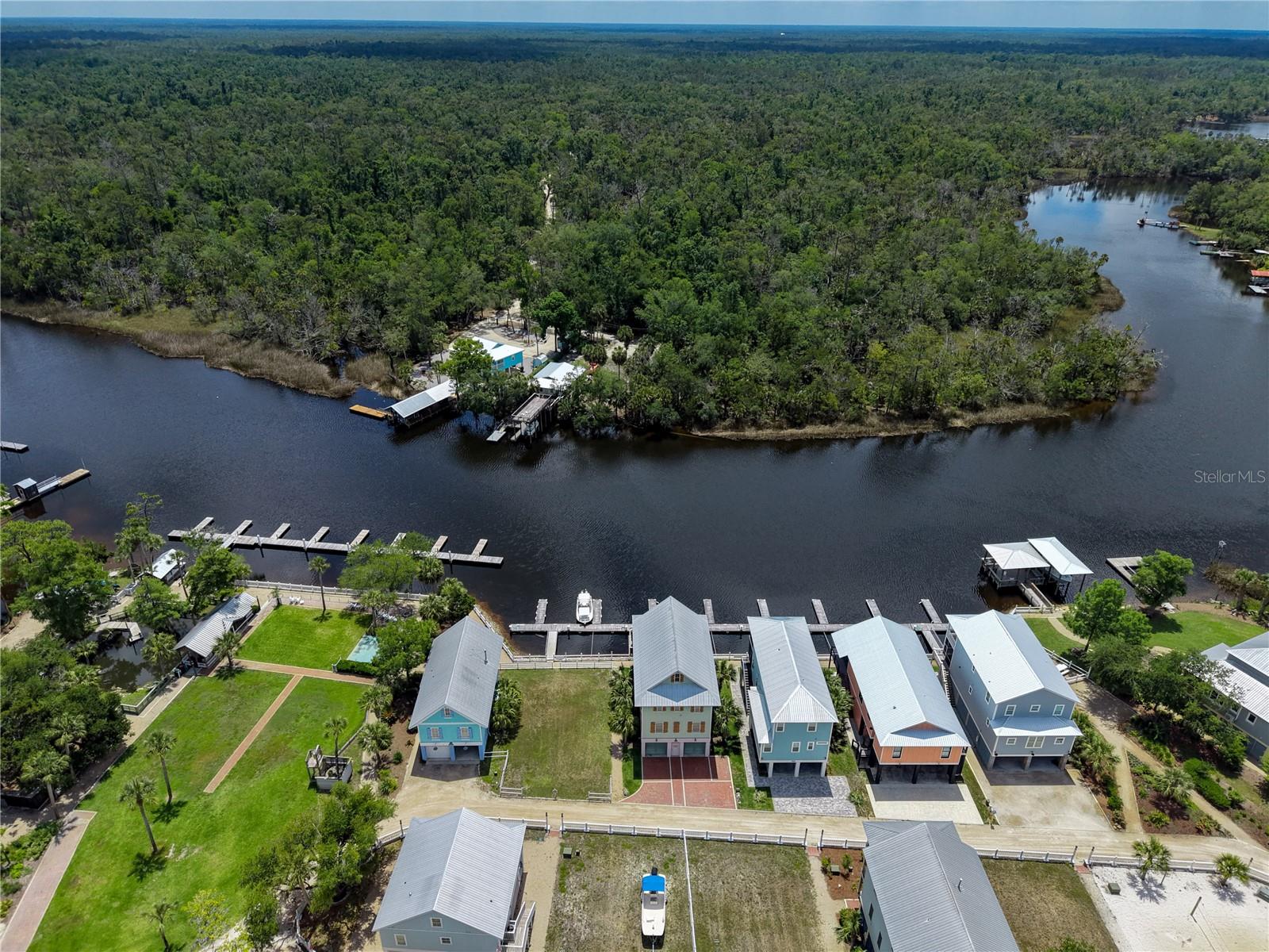 140 RYLAND CIR, STEINHATCHEE, FL, 32359