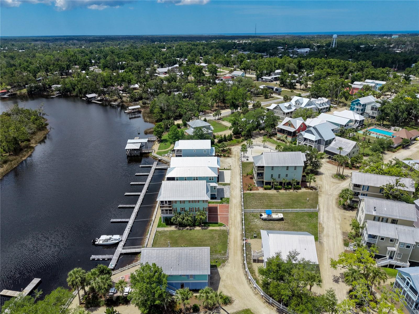 140 RYLAND CIR, STEINHATCHEE, FL, 32359