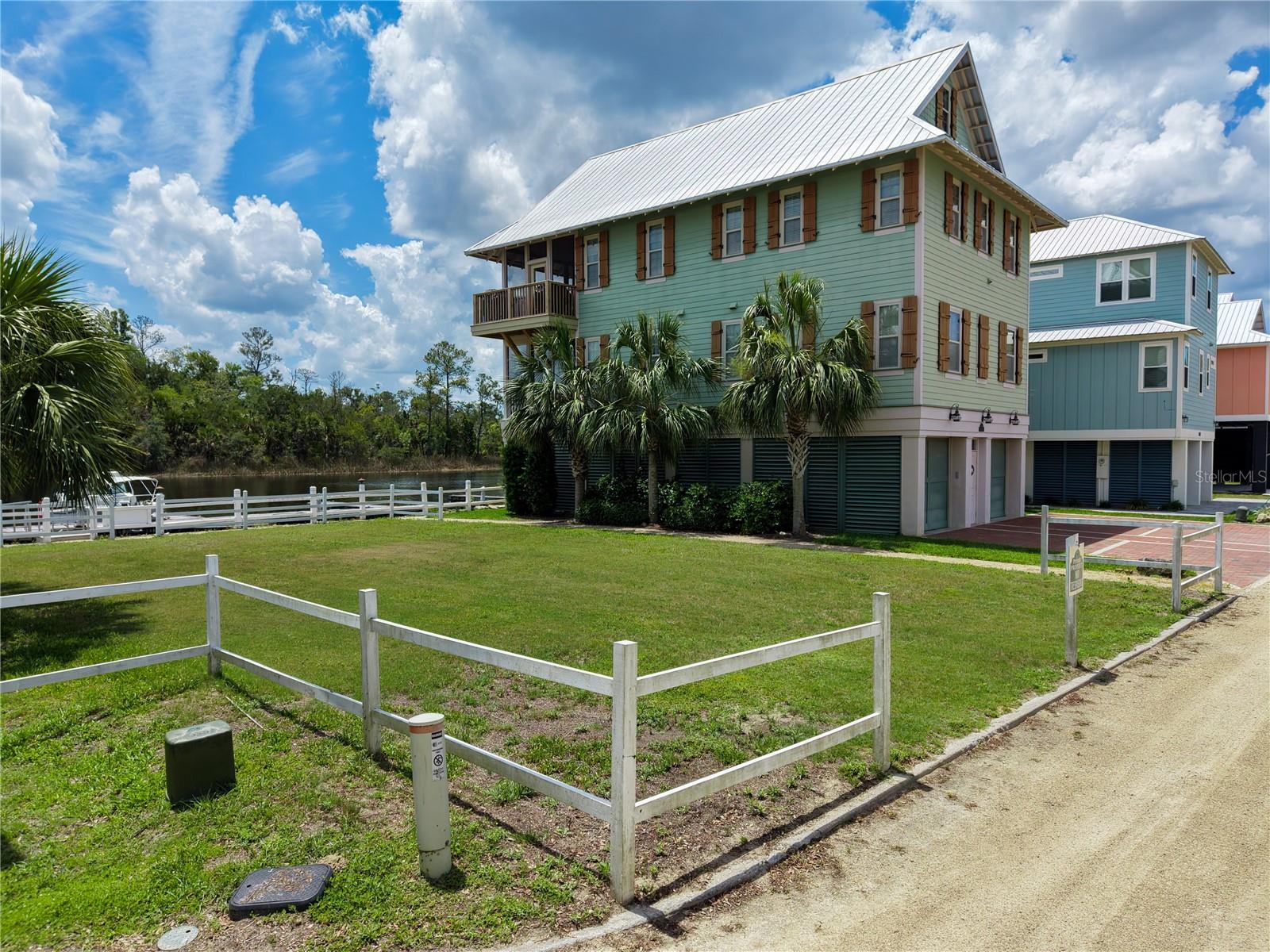 140 RYLAND CIR, STEINHATCHEE, FL, 32359