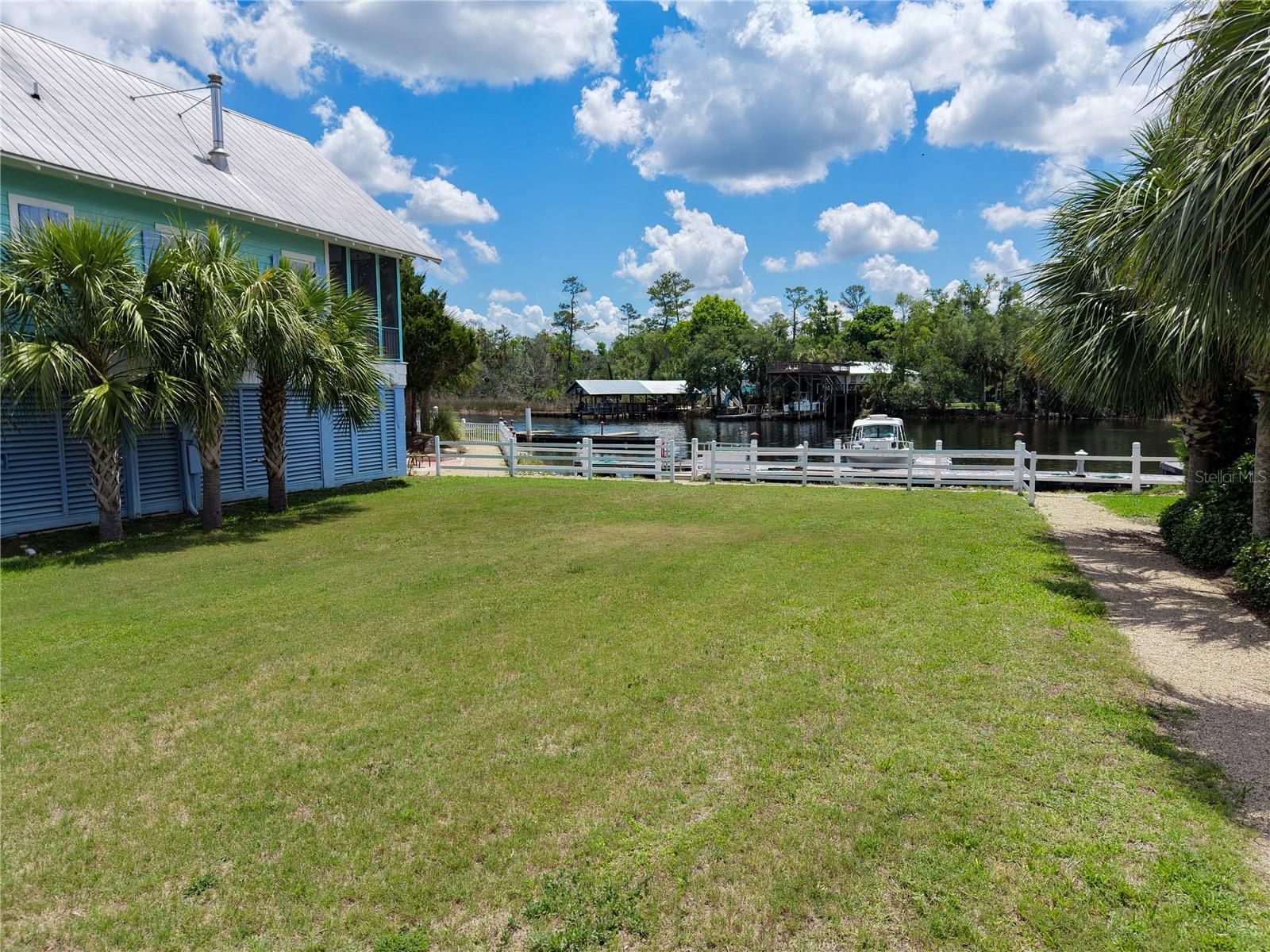 140 RYLAND CIR, STEINHATCHEE, FL, 32359