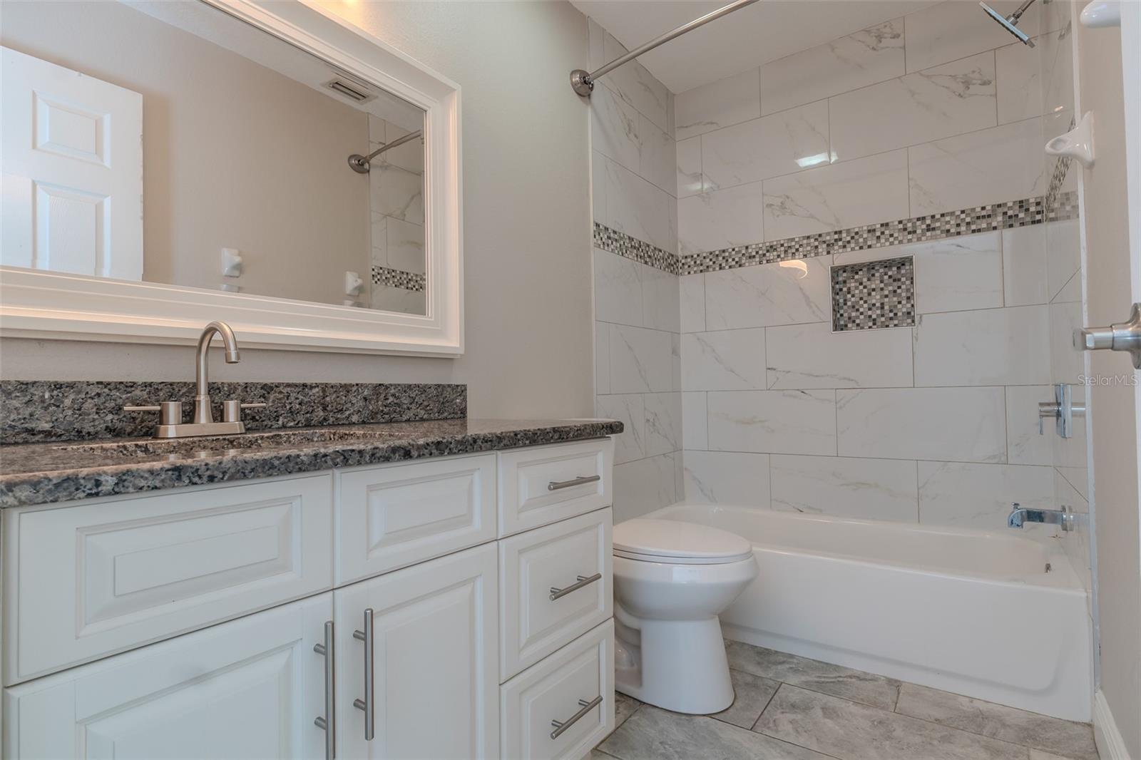 8018 W POCAHONTAS AVE, TAMPA, FL, 33615
