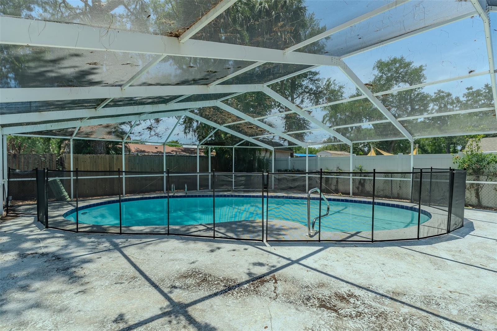 8018 W POCAHONTAS AVE, TAMPA, FL, 33615