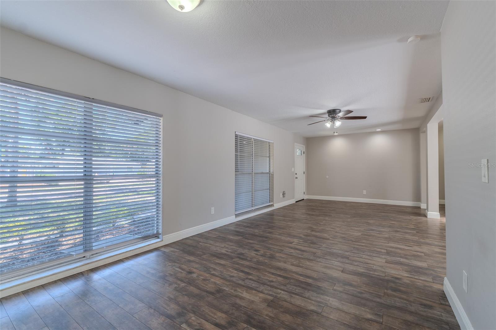 8018 W POCAHONTAS AVE, TAMPA, FL, 33615
