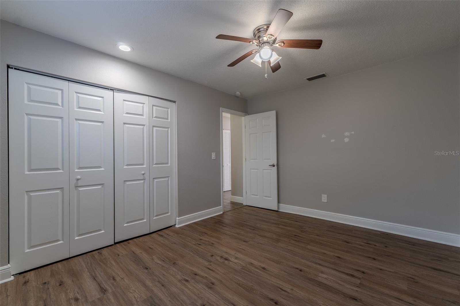 8018 W POCAHONTAS AVE, TAMPA, FL, 33615
