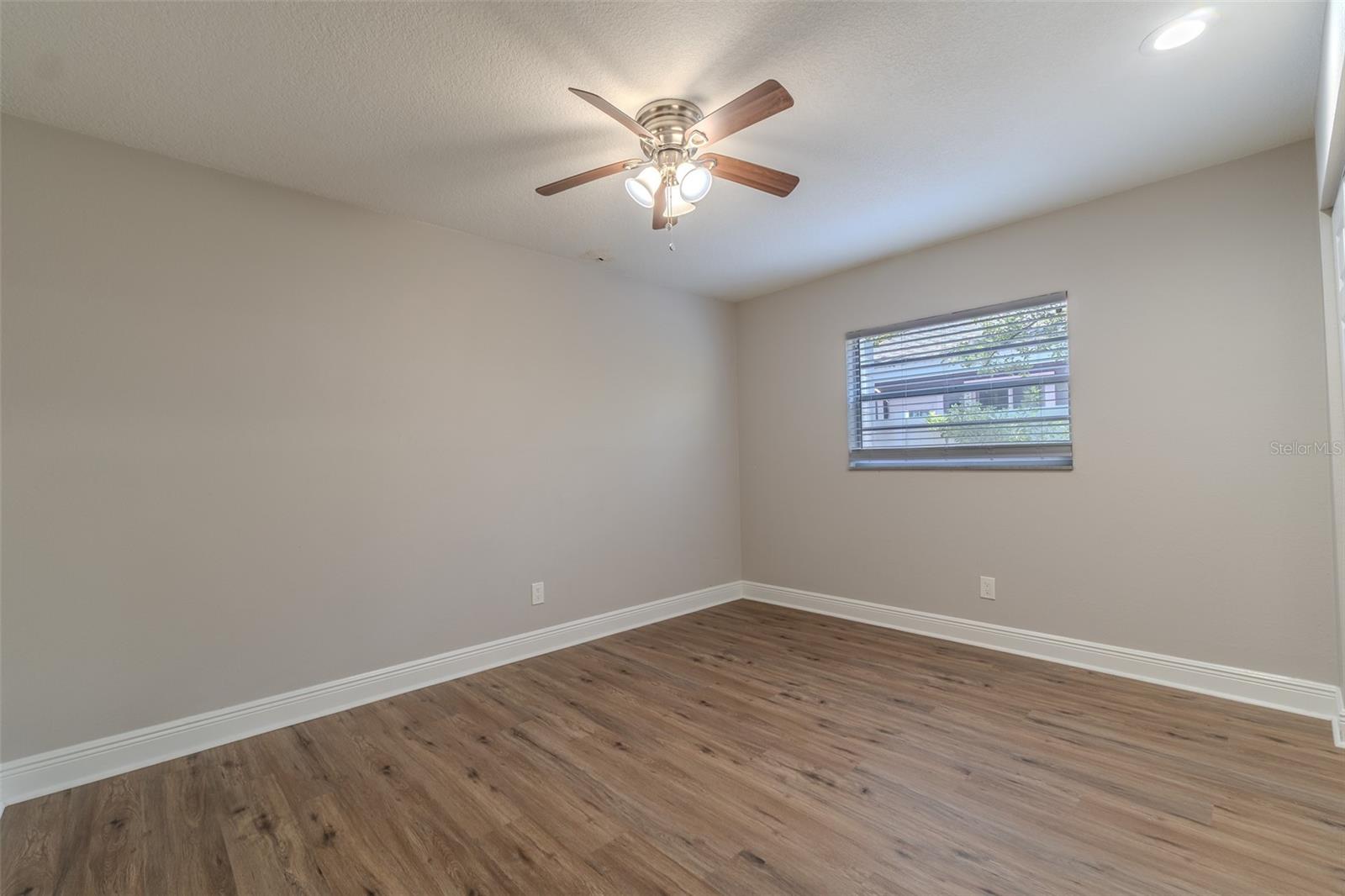 8018 W POCAHONTAS AVE, TAMPA, FL, 33615