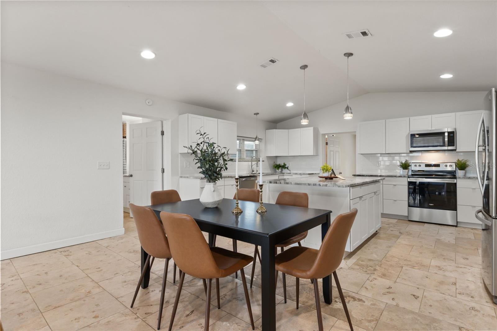 2462 FORT LANE RD, GENEVA, FL, 32732